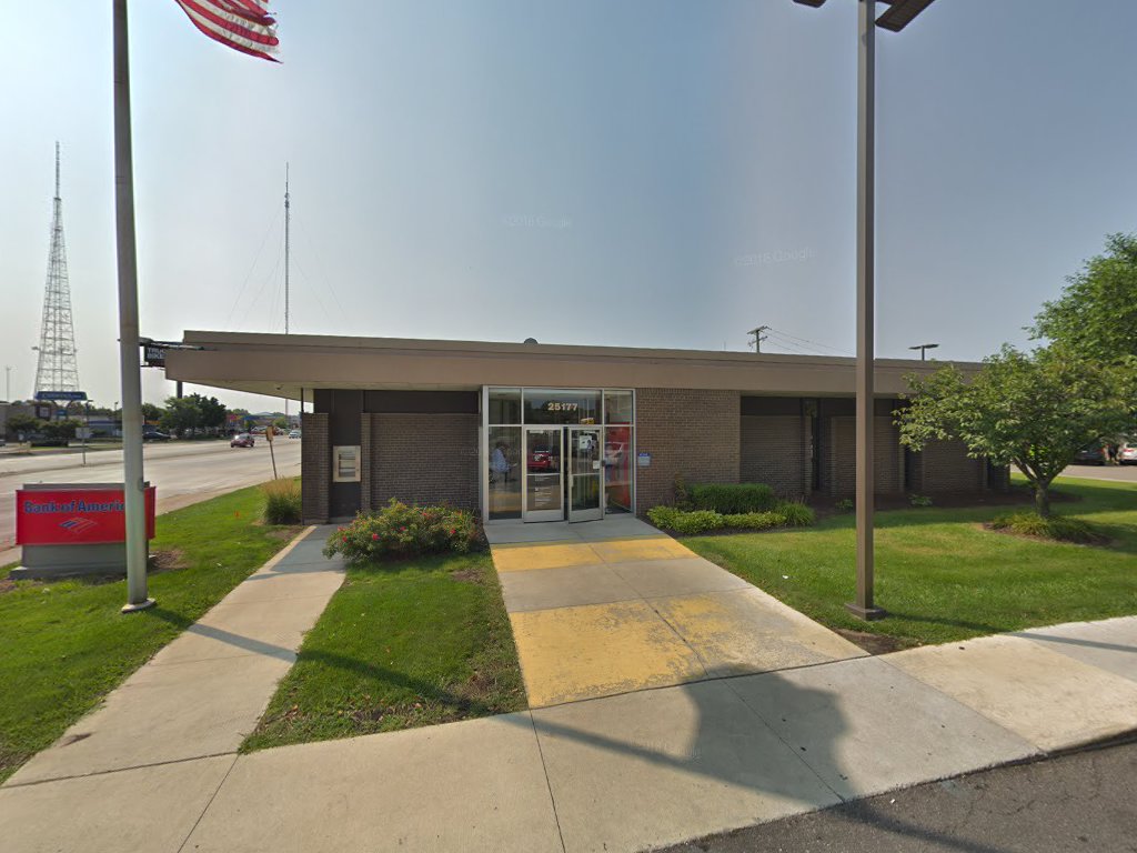 Bank of America (with Drive-thru ATM) in Dearborn Heights
