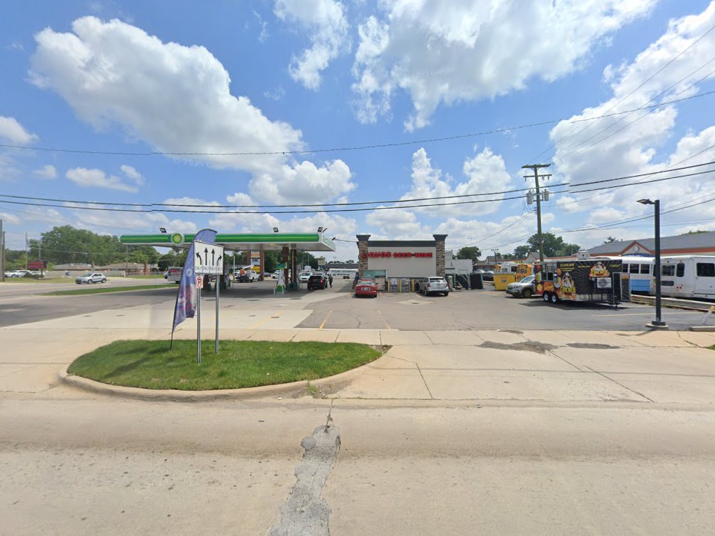 Bazzy Auto Center — photo