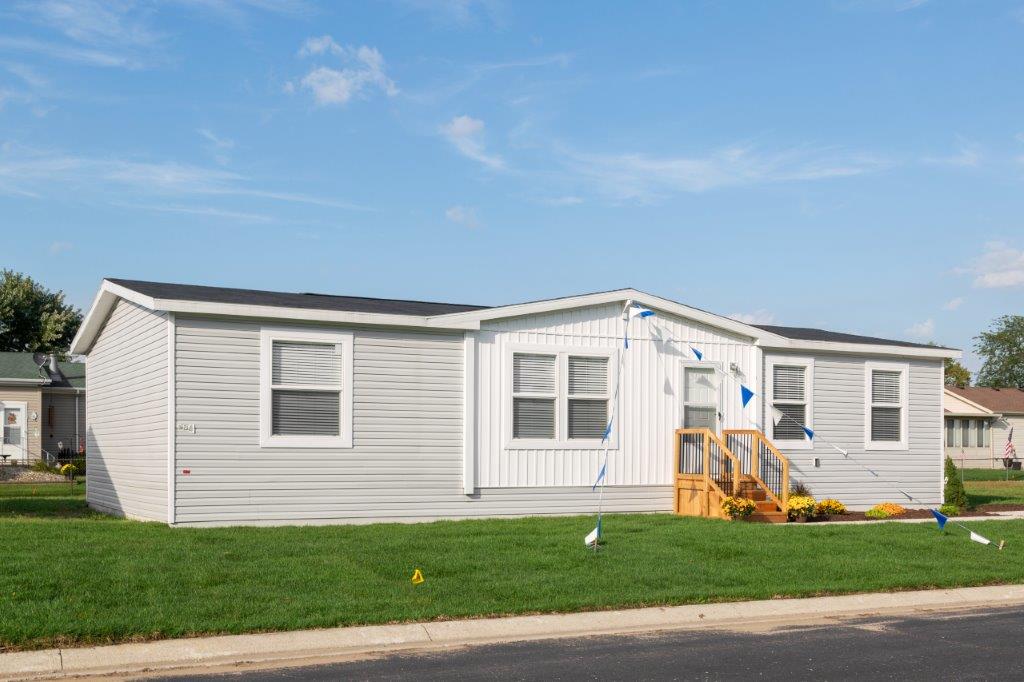 Crestwood Estates in Dearborn Heights