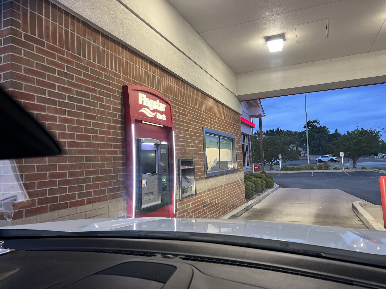 Flagstar Bank in Dearborn Heights