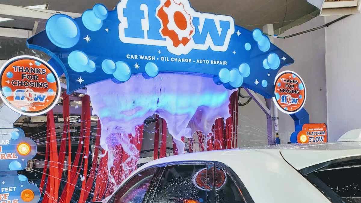 Flow Auto and Wash in Dearborn Heights