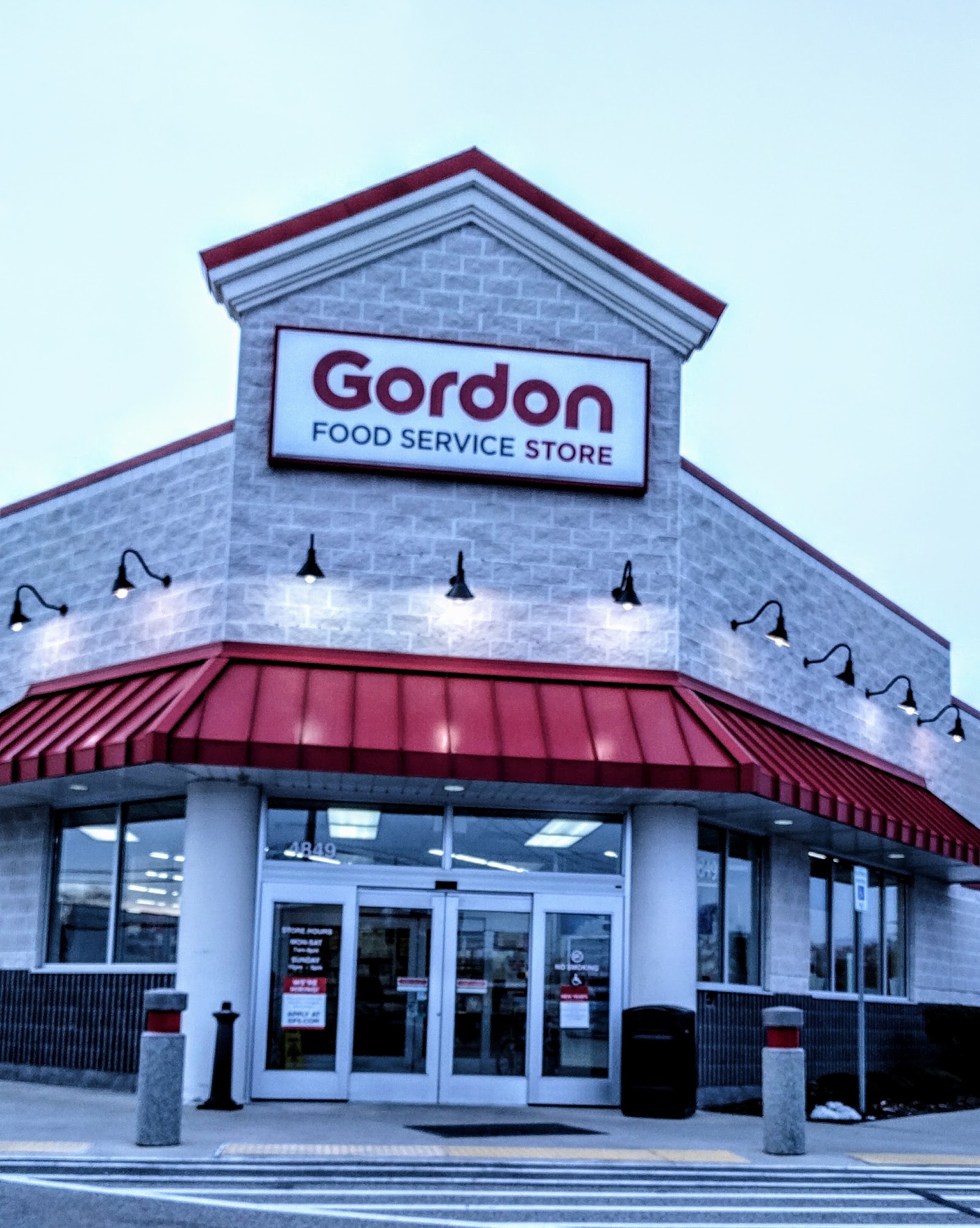 Gordon Food Service Store in Dearborn Heights